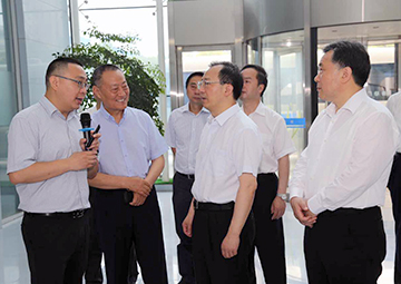 国务委员、国务院秘书长，，，，，， 时任江苏省委书记吴政隆调研taptap开户-taptap体育注册科技